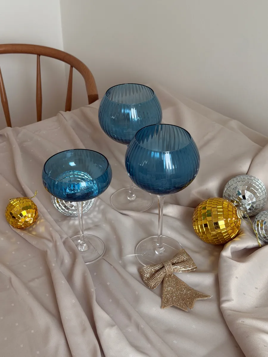 Basic u0026 More Cocktail Glas AILEEN Blå m. Transparent Stem> Julegaver Til Hende