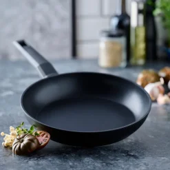 DAY Stegepande Ø28 cm> Julegaver Til Ham|Stegepander