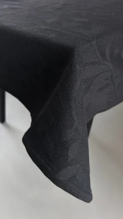 Basic u0026 More Dug i Jacquard METTE (140x270cm) Sort><noscript><img width=