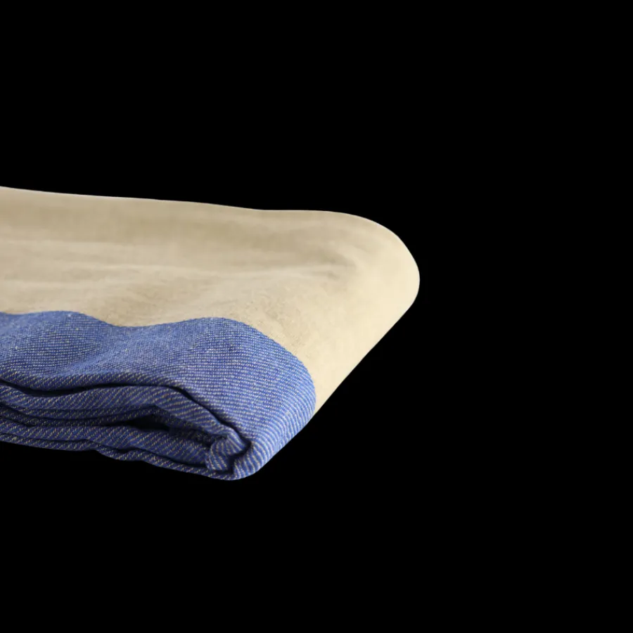 Basic u0026 More Dug (140x220cm) Ecru Malange m. Blå Stribe> Duge