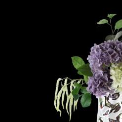 Basic u0026 More Evighedsbuket Lilla Drøm m. Hortensia og Eucalyptus><noscript><img width=