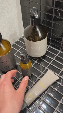 Rebelle Copenhagen Hånd Cleaning Gel m/ B5 Provitamin Noir 50 ml> Julegaver Til Hende|Personlig Pleje