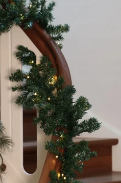 Basic u0026 More Kunstig Granguirlande m. LED><noscript><img width=