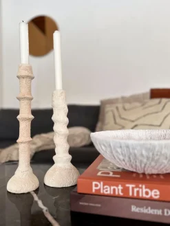 Basic u0026 More Lysestage. (Ø10x25,5cm). Beige> Julegaver Til Hende|Lysestager & Stearinlys