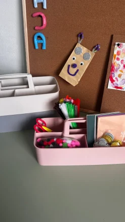 Basic u0026 More Opbevaringsboks med håndtag og flere rum, ass fv.><noscript><img width=