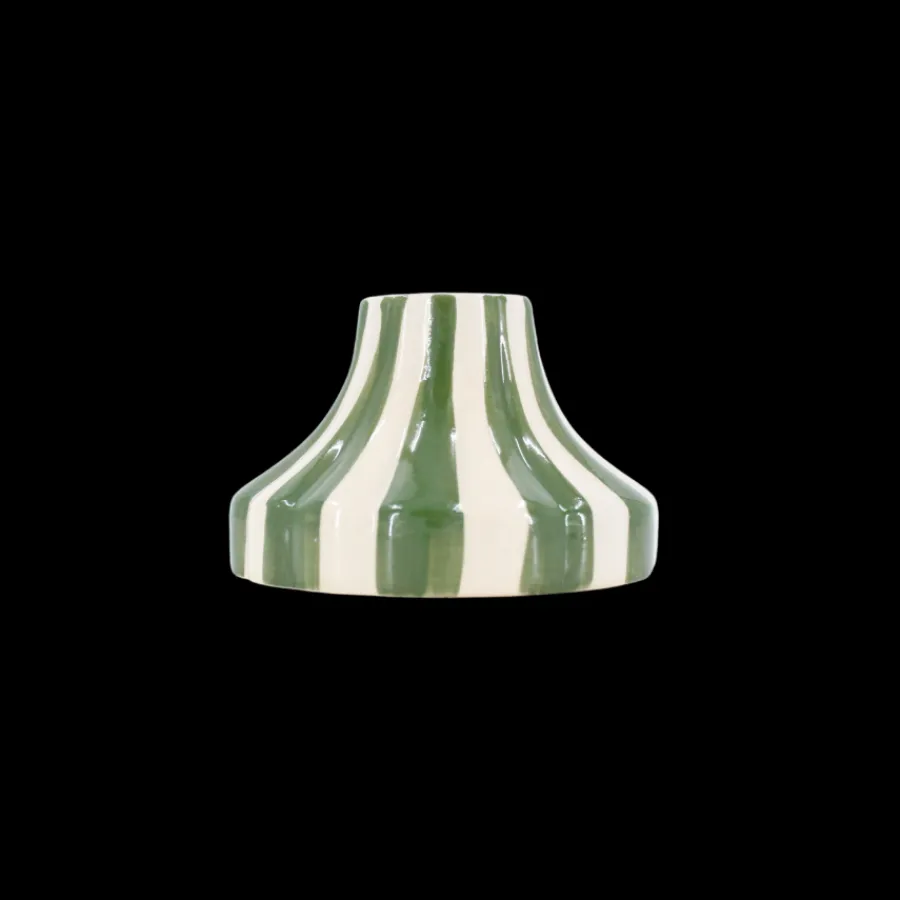 Basic u0026 More Rund Lysestage CAIN i Beige m. Grønne Striber (Ø8,5 x 5,5cm)> Lysestager & Stearinlys