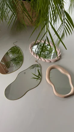 Basic u0026 More Spejl METTA (21x29,6x3,4cm) Beige> Julegaver Til Hende|Øvrigt Badtilbehør