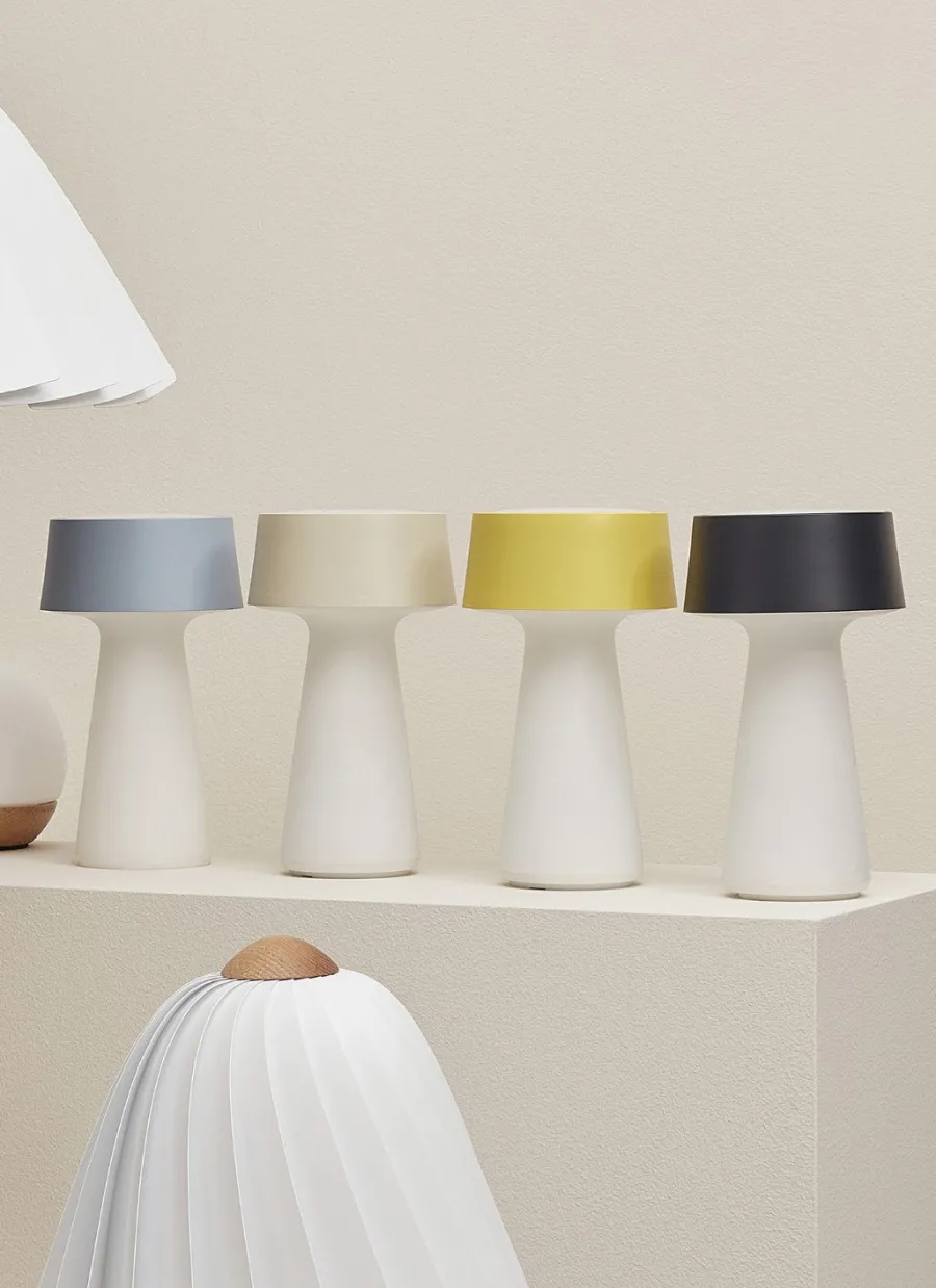 Spring Copenhagen - Ember Bordlampe (H: 23cm). Sky Blue> Bordlamper