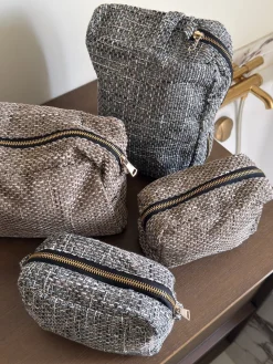 Basic u0026 More Toilettasker i Brun DITTE ( 30x11x22 cm)> Julegaver Til Hende|Toilettasker