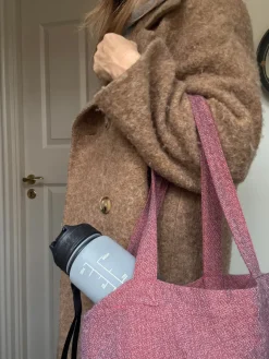 Basic u0026 More Vandflaske i Sort DIDI (1liter)><noscript><img width=