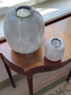 Villa Collection - Sigt Vase Smoked Pearl (13cm)> Vaser & Krukker